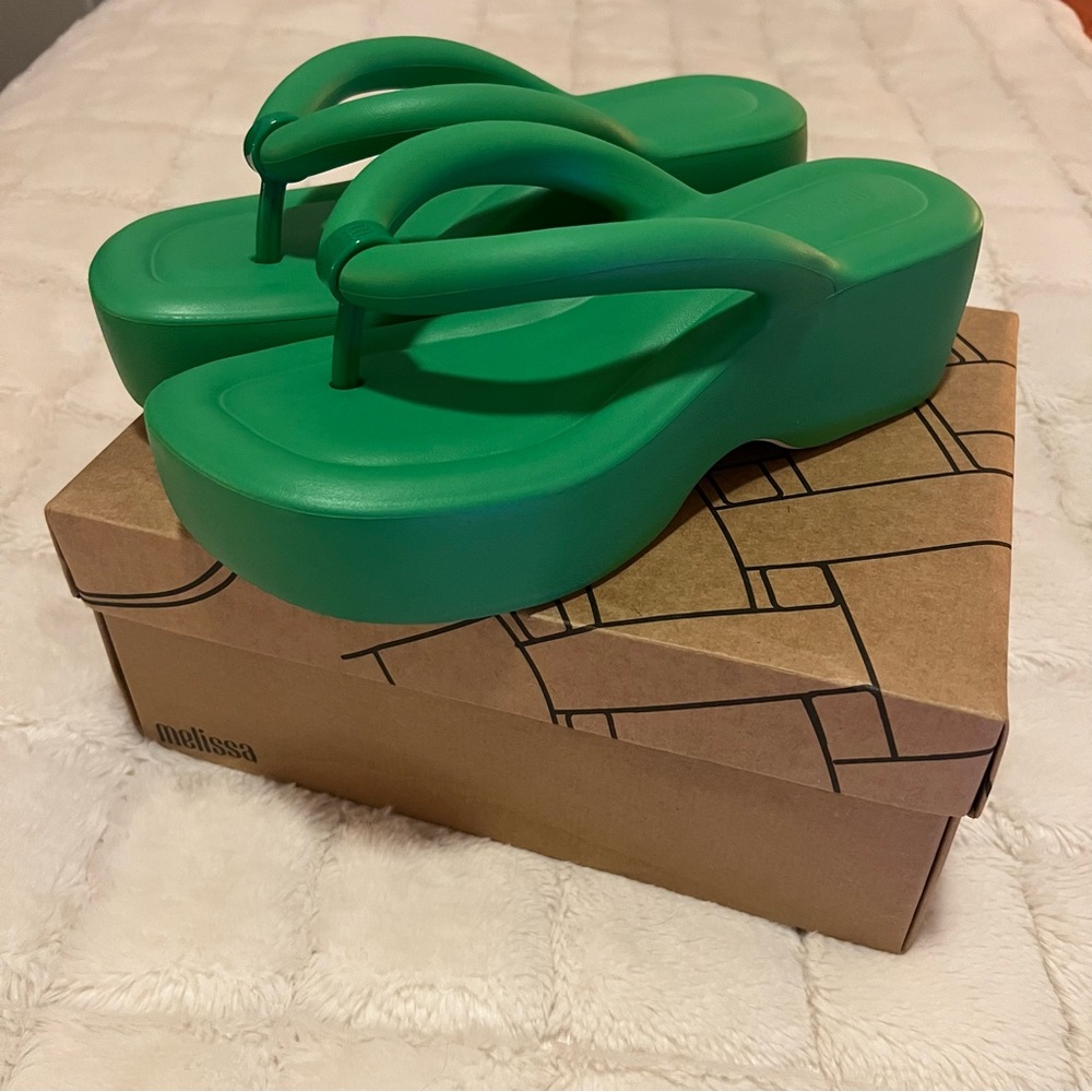 Mellisa green Free Platform thong sandals